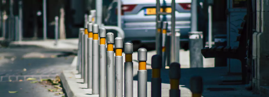 Safe and Convenient Retractable Barrier Column Systems for Properties in Immokalee, FL